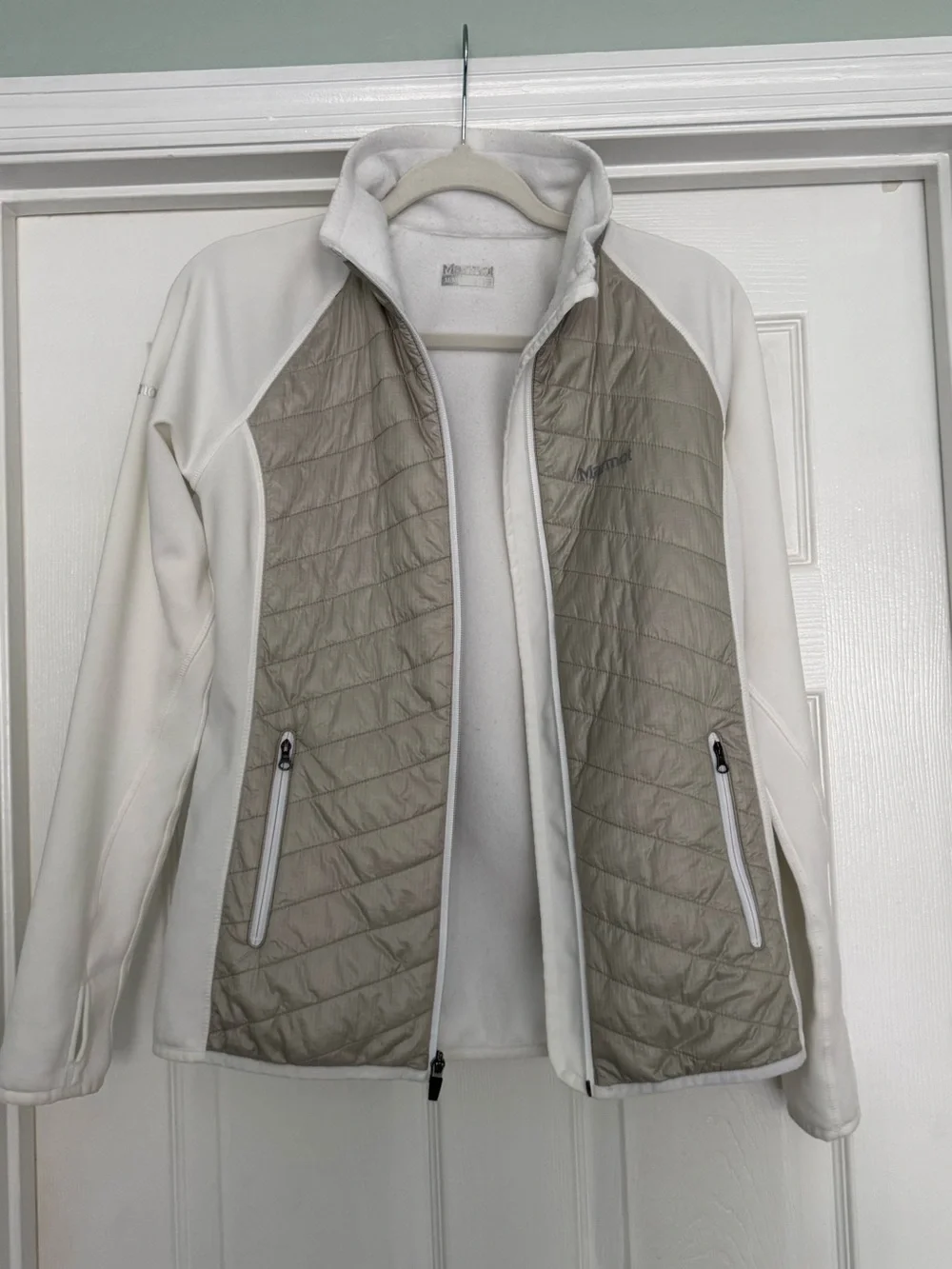 Marmot  White Variant Jacket. Medium